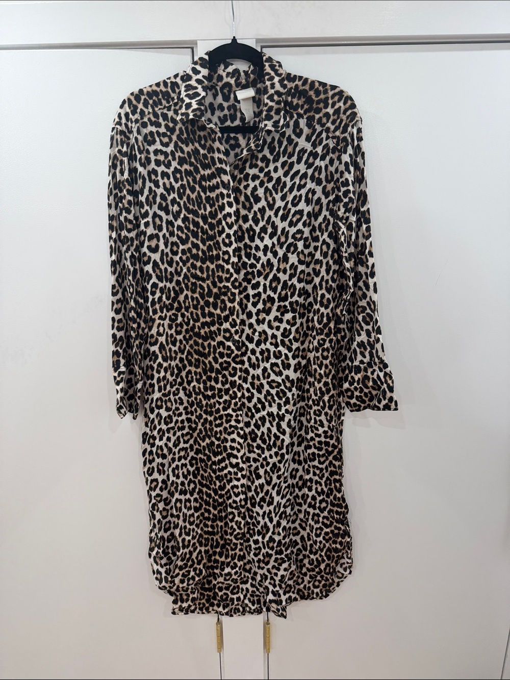H&M Leopard Print Long Sleeve button down Shirt Dress in Brown, Black, and Cream